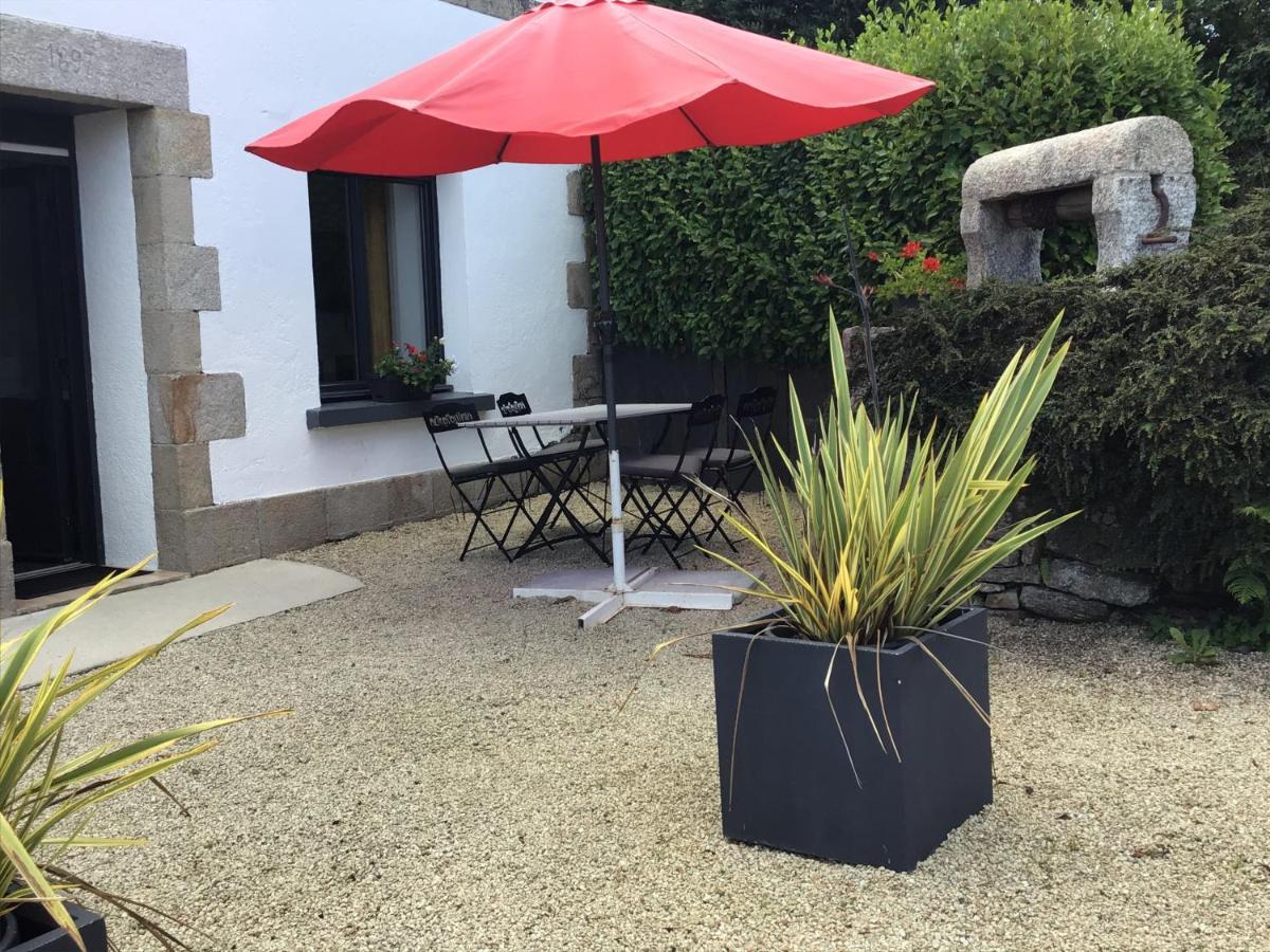 Longere De Kerveguen Argoat Vila Leuhan Exterior foto